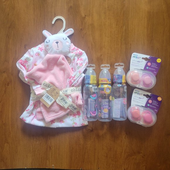 Chick Pea Baby Blanket & Security Buddy - Gift Set Bundle (Girl) - Picture 1 of 5